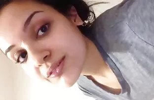Dos clips de fisting calientes, incluido un fisting doble vag brazzer audio latino